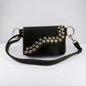 Riñonera rockera negra